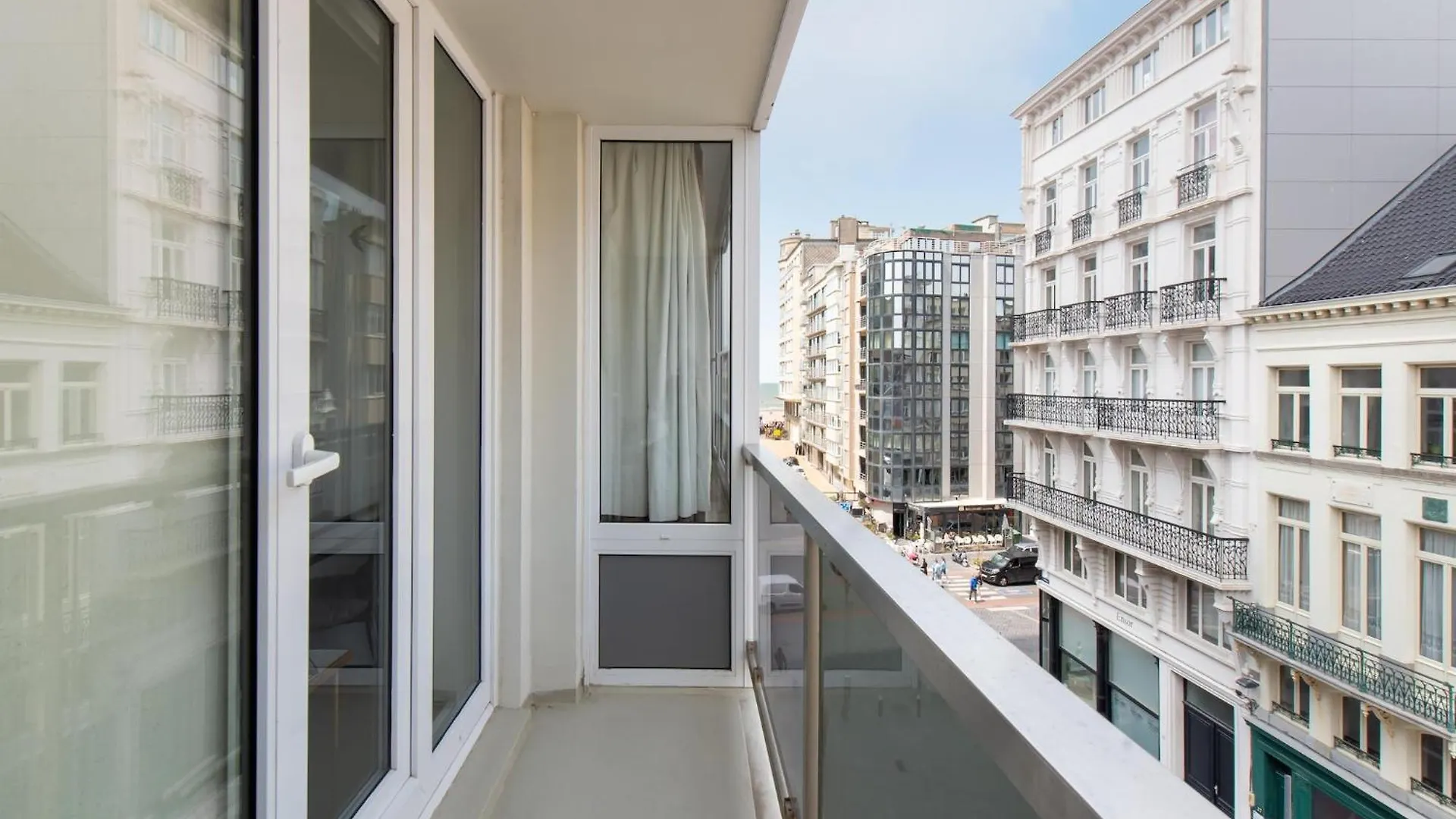 Romantic Apartment With View Oostende