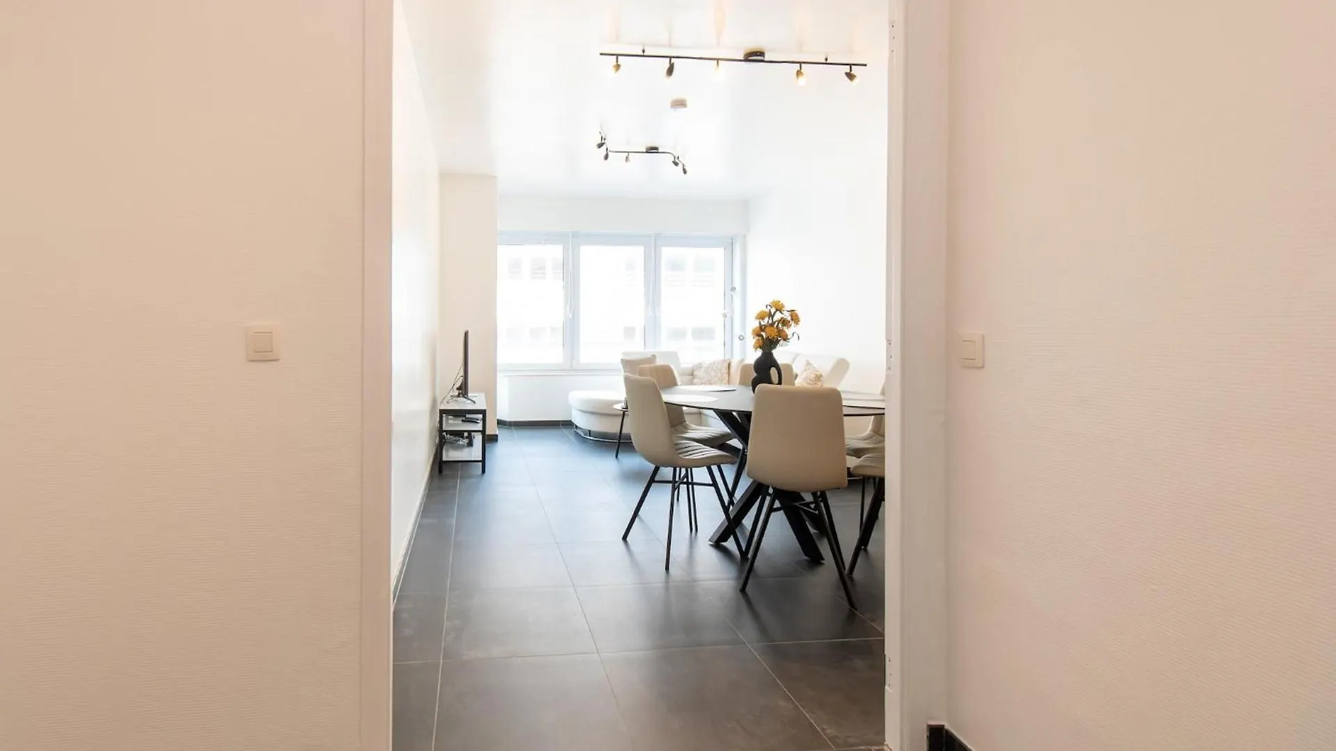 Romantic Apartment With View Oostende